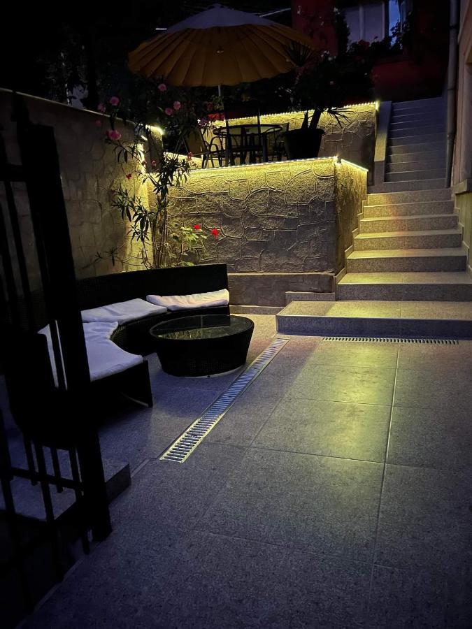 Casa Simionov Apartman Herkulesfürdő Kültér fotó
